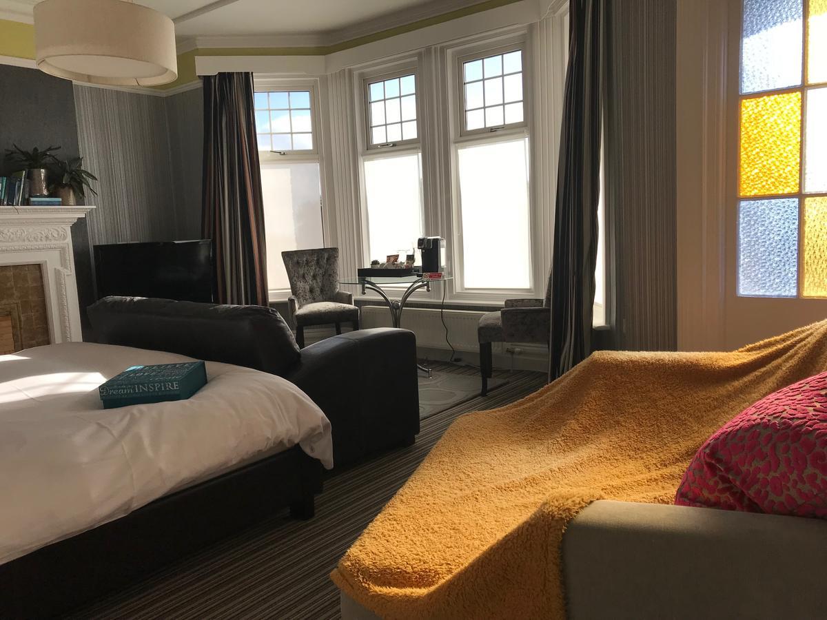 Regency Rooms ลิตเติลแฮมป์ตัน ภายนอก รูปภาพ